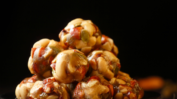 Stuffed Dates or Dry Fruit Laddoo