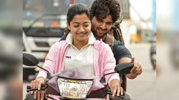 'Dear Comrade' (2019) - An intense love story