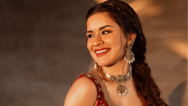 Avneet Kaur Wallpapers