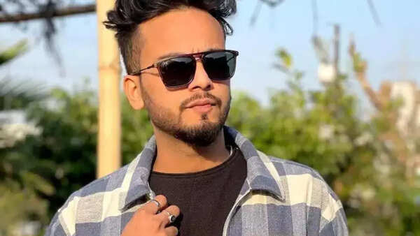 Elvish Yadav Pictures