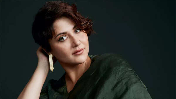 Swastika Mukherjee Images