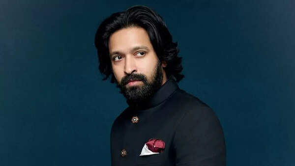 Vikrant Massey Photos