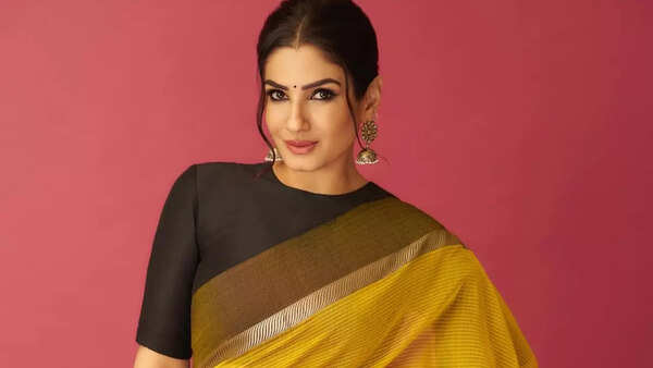 Raveena Tandon Wallpapers
