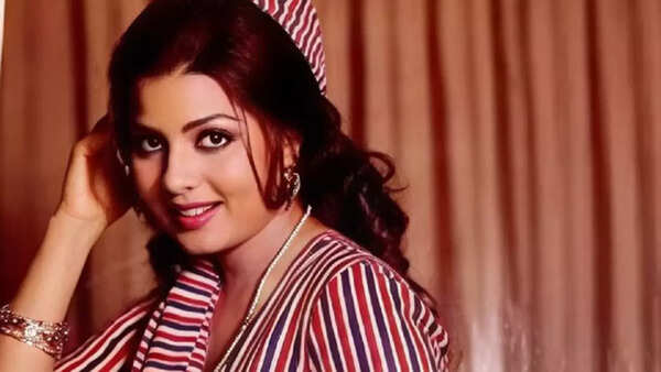 Sulakshana Pandit Photos