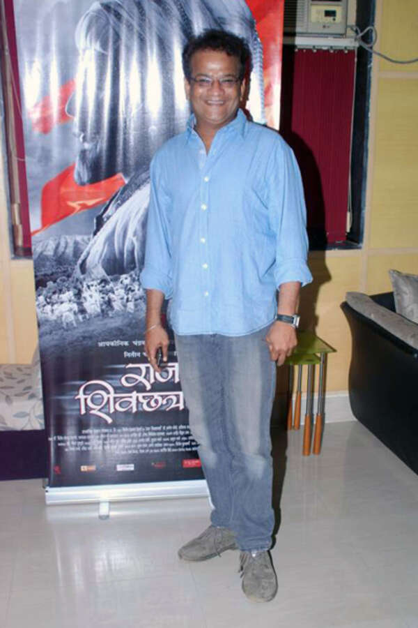 Dr. Amol Kolhe Images