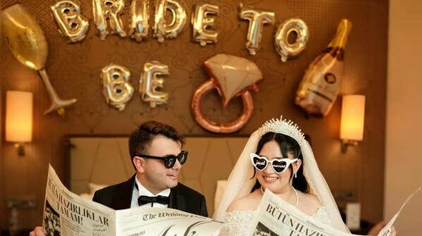 Wedding photography gets candid