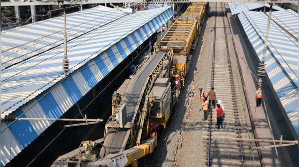 Crossing The Divide (Railway)
