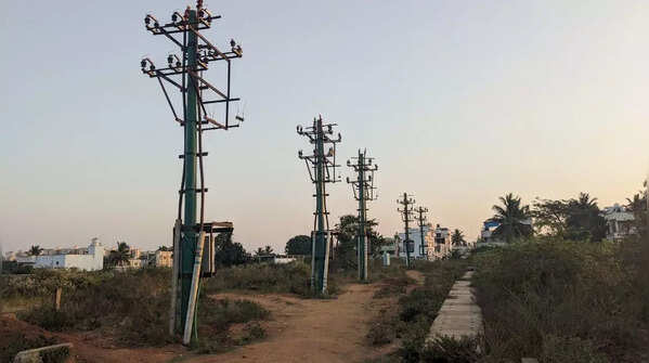 Footpaths missing across the layout