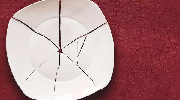 Smashing plates – Denmark