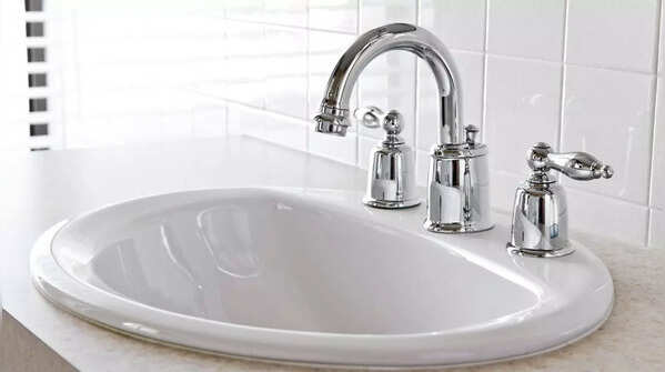 Bathroom taps and sink handles