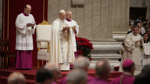 Pope asks for Rome to welcome foreigners