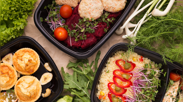 Storing and reheating food in plastic