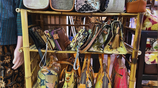 Lokhandwala Complex Market