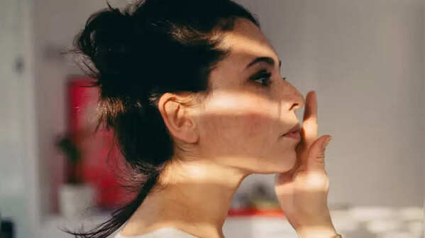 Vitamin deficiencies showing up on your face or hair: Here's how