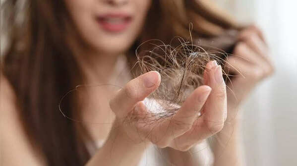 Vitamin B12: Pale, patchy skin and hair troubles