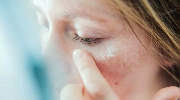 Vitamin A: Dryness, rough patches, and breakouts