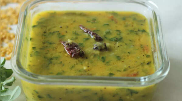 Bathua Dal