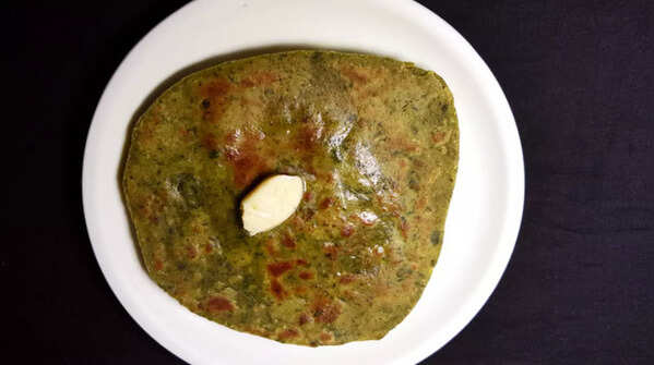 Bathua Paratha