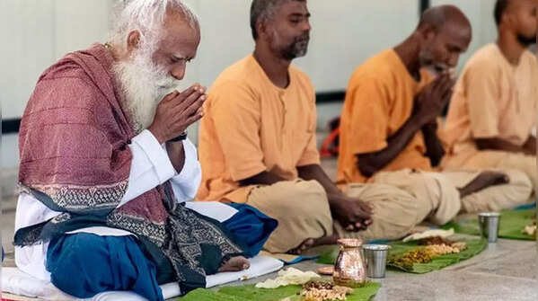 Sadhguru on how to eat right and mindfully