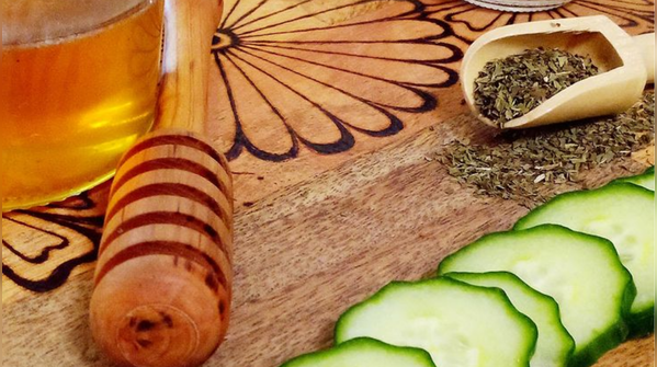 Honey and mint homemade toner