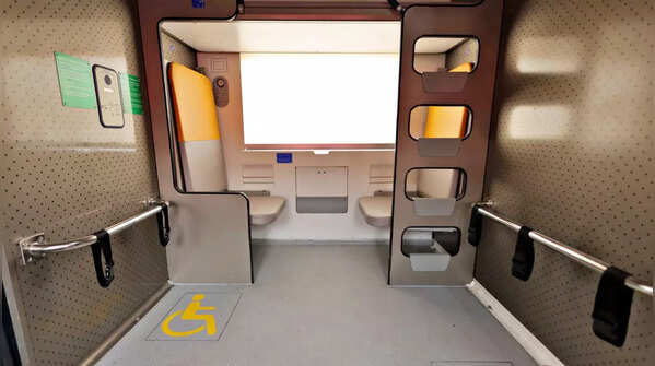 Vande Bharat Sleeper Passenger-Friendly Features