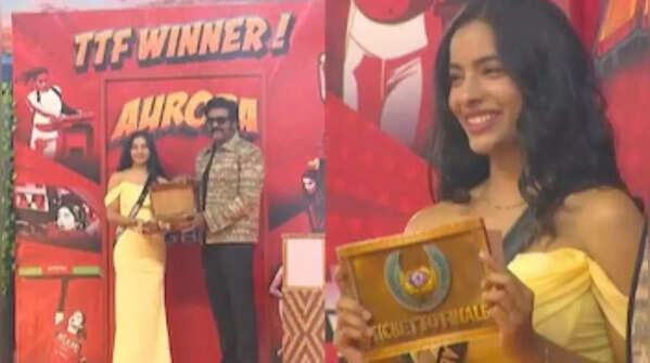 Praise from host Vijay Sethupathi