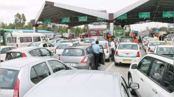 6-lane underpass to remove traffic signal