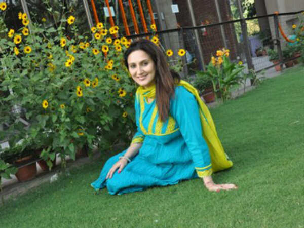Juhi Babbar Wallpapers