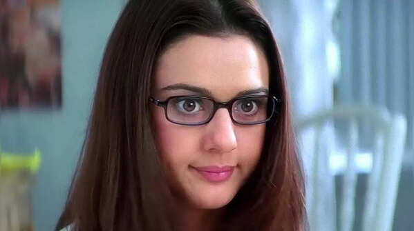 Preity Zinta and the OG Chashmish girl