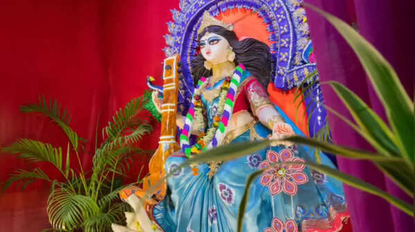 10 Baby Names Inspired by Goddess Saraswati