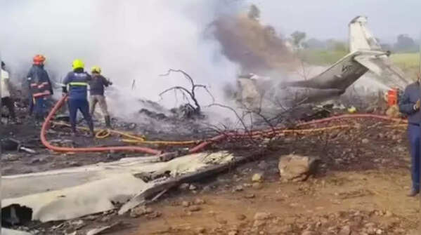 What does the DGCA timeline reveal about the aircraft’s final minutes?