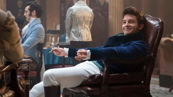 Jonathan Bailey Photos