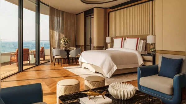 Marsa Al Arab Penthouse – AED 420 Million (2023)