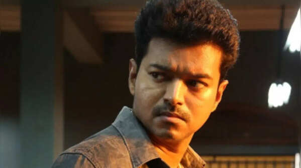 'Kaththi' (2014)