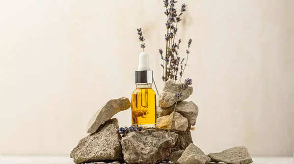 Daily Energy Cleaning With Aroma Oils