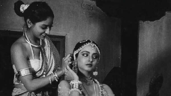 Rekha Wallpapers