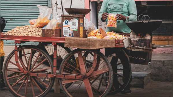 7. Roasted peanuts and sweet corn carts