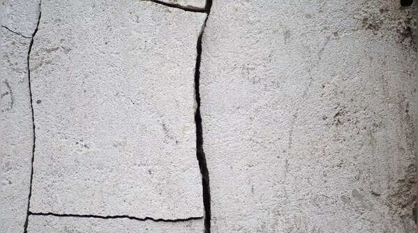 Gaps between structural elements