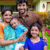 Article image for: Keeping <i class="tbold">fame</i> separate from family identity