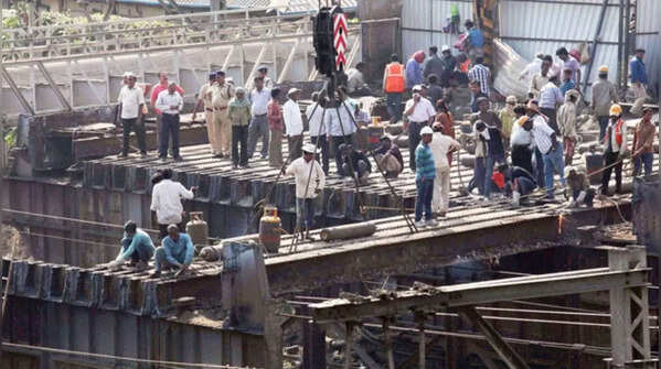 Landmark Rising Over Mumbai’s Rail Lines