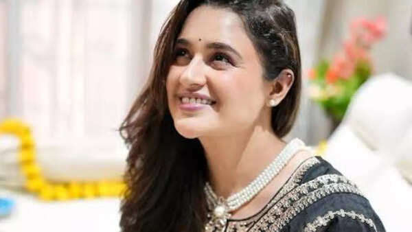 Yuvika Chaudhary Photos