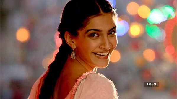 'Raanjhanaa' (2013)