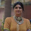<i class="tbold">anshula</i> Kapoor