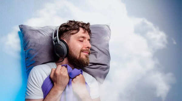 For Him: Wireless Sleep Headphones (INR 2000-3500)