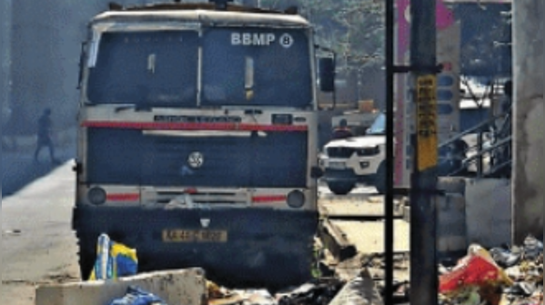 Bannerghatta Road – Potholes and Dug-Up Patches