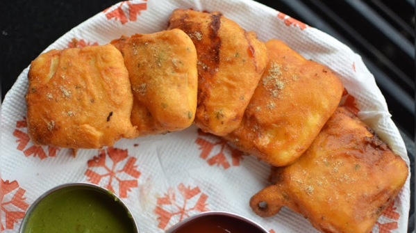 Paneer pakoda