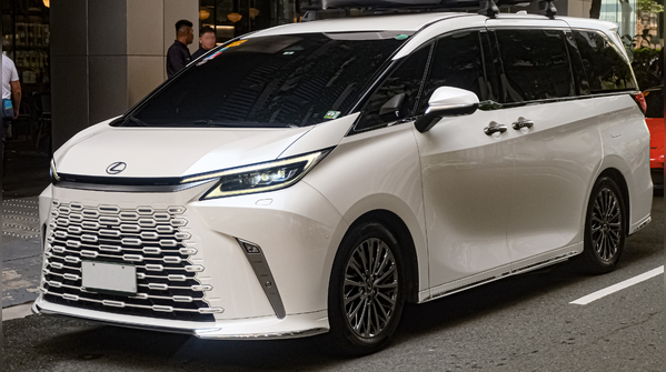 Lexus LM: The ultimate chauffeur-driven sanctuary