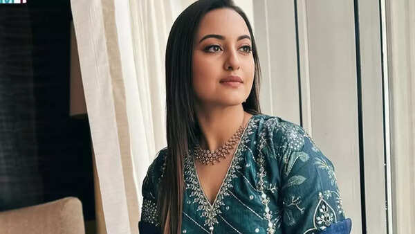 Sonakshi Sinha Pictures
