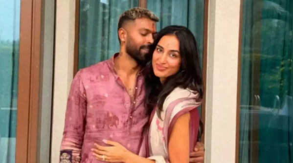 Valentine's in Delhi: T20 World Cup date night