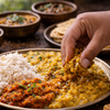 Eating with hands instead of cutlery